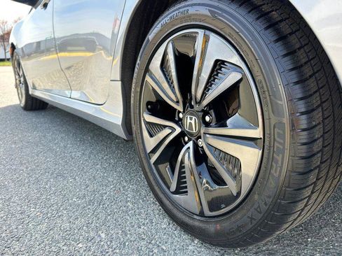 Used 2017 Honda Civic EX image 6