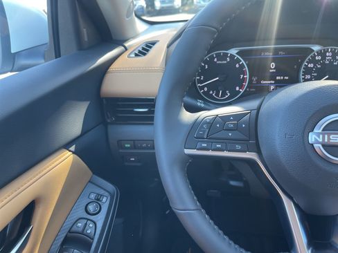 New 2025 Nissan Sentra SV w/ SV Premium Package image 29