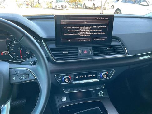Used 2023 Audi Q5 2.0T Premium w/ Convenience Package image 6