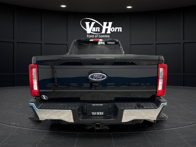 Used 2026 Ford F350 XLT w/ FX4 Off-Road Package AWD/4WD image 6