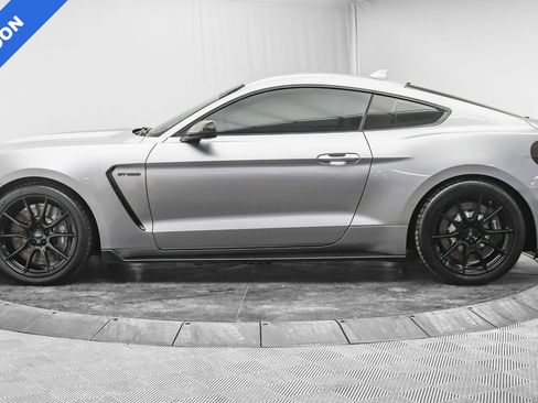 Used 2020 Ford Mustang Shelby GT350 w/ Technology Package image 4