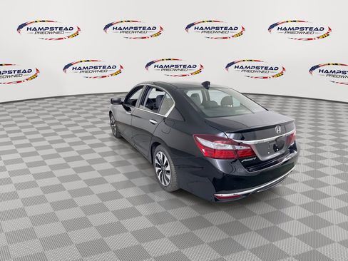 Used 2017 Honda Accord EX-L image 6