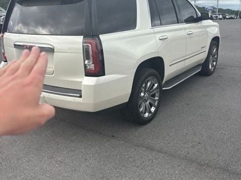 Used 2015 GMC Yukon Denali w/ Open Road Package AWD/4WD image 7