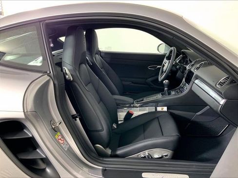 Used 2025 Porsche 718 Cayman image 17