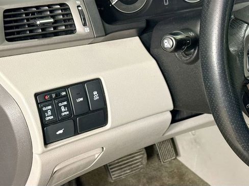 Used 2015 Honda Odyssey EX-L image 23