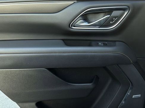 Used 2023 GMC Yukon AT4 w/ AT4 Premium Plus Package image 24