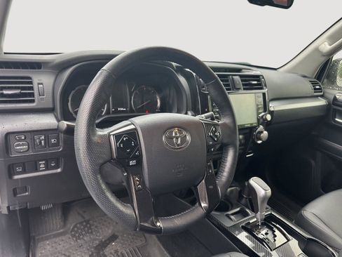 Used 2024 Toyota 4Runner TRD Off-Road Premium w/ Off Road Premium Plus Package AWD/4WD image 10
