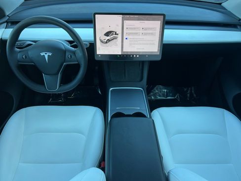 Used 2023 Tesla Model Y Long Range AWD/4WD image 13