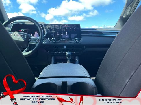 Used 2025 GMC Canyon Elevation w/ Convenience Package image 15