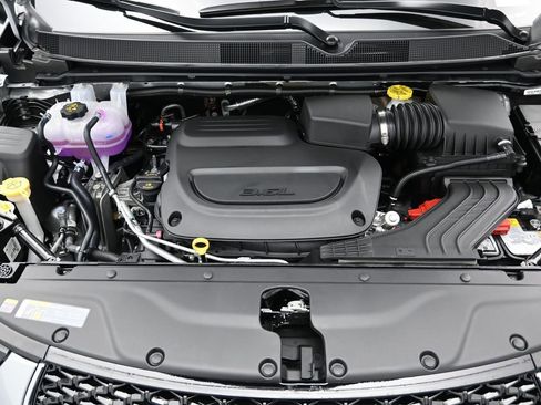 New 2026 Chrysler Pacifica Select FWD image 24