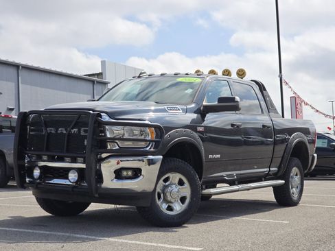 Used 2021 RAM 2500 Tradesman image 2