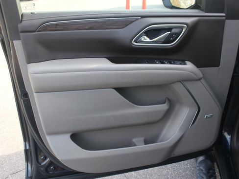 Used 2021 Chevrolet Tahoe Z71 image 14