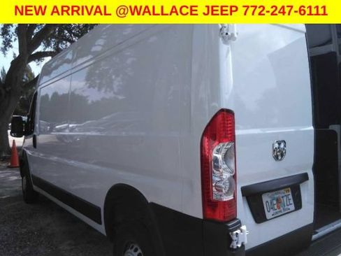 Used 2025 RAM ProMaster 2500 w/ Convenience Group FWD image 5
