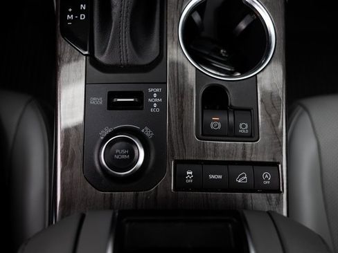 Used 2021 Toyota Highlander Platinum image 25