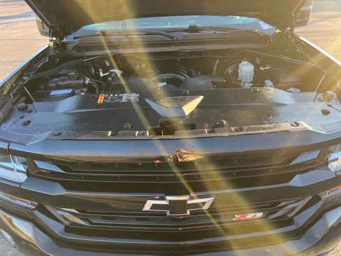 Used 2019 Chevrolet Silverado 1500 LT w/ All Star Edition image 25