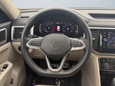 Used 2023 Volkswagen Atlas SEL R-Line image 12