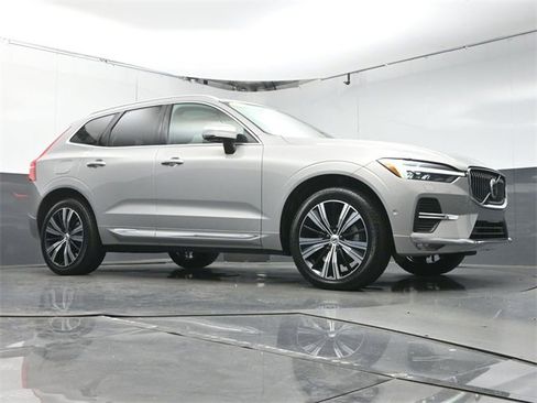 Used 2023 Volvo XC60 B5 Plus w/ Protection Package Premier image 41