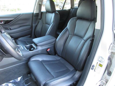 Used 2023 Subaru Outback Limited XT AWD/4WD image 32
