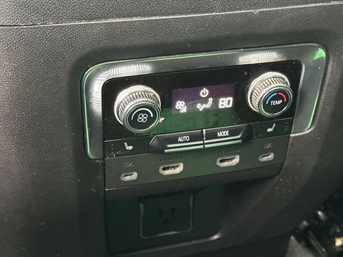 Used 2023 GMC Yukon XL AT4 w/ AT4 Premium Package image 39