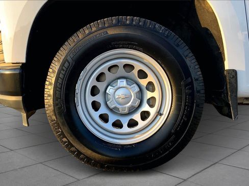 Used 2020 Chevrolet Silverado 1500 W/T w/ WT Value Package image 10