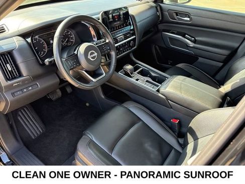 Used 2025 Nissan Pathfinder SL w/ SL Premium Package image 13