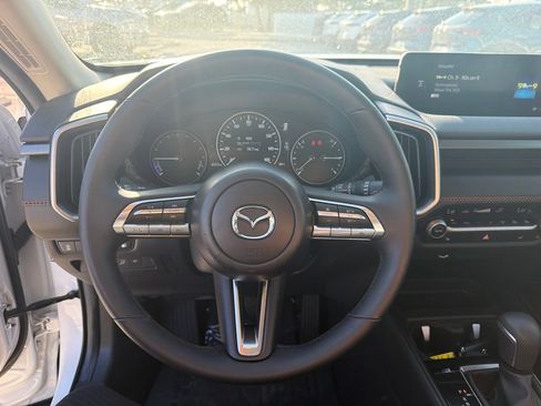 Used 2025 MAZDA CX-50 AWD 2.5 Hybrid w/ Premium Pkg image 17