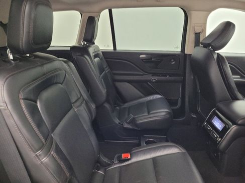 Used 2022 Lincoln Aviator Reserve AWD/4WD image 19