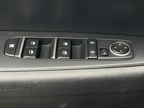 Used 2024 Kia Forte LXS image 33