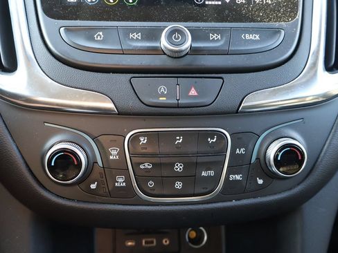 Used 2024 Chevrolet Equinox LT FWD image 26