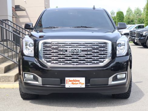 Used 2018 GMC Yukon Denali w/ Open Road Package AWD/4WD image 4