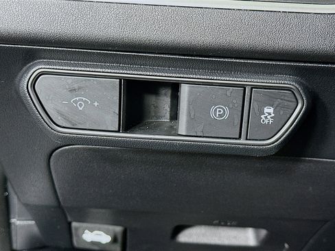 Used 2025 Kia K4 LXS image 17