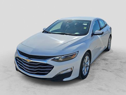 Used 2024 Chevrolet Malibu LT image 1