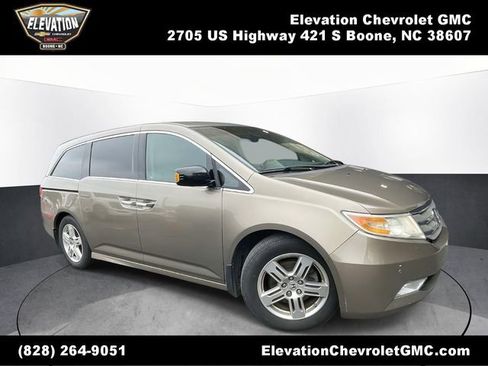 Used 2012 Honda Odyssey Touring image 1