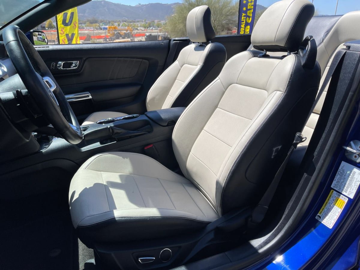 Used 2016 Ford Mustang Premium RWD image 16