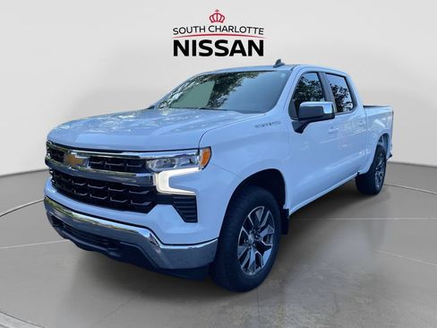 Used 2024 Chevrolet Silverado 1500 LT AWD/4WD image 3