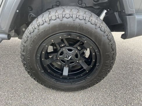 Used 2021 Jeep Wrangler Unlimited Sport image 30