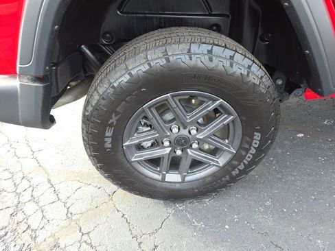 Used 2024 Jeep Wrangler Sport S image 54