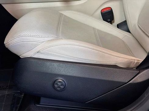 Used 2026 Mercedes-Benz GLC 300 4MATIC image 18