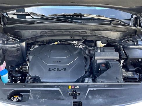 Certified 2022 Kia Telluride SX w/ SX Prestige Package image 10