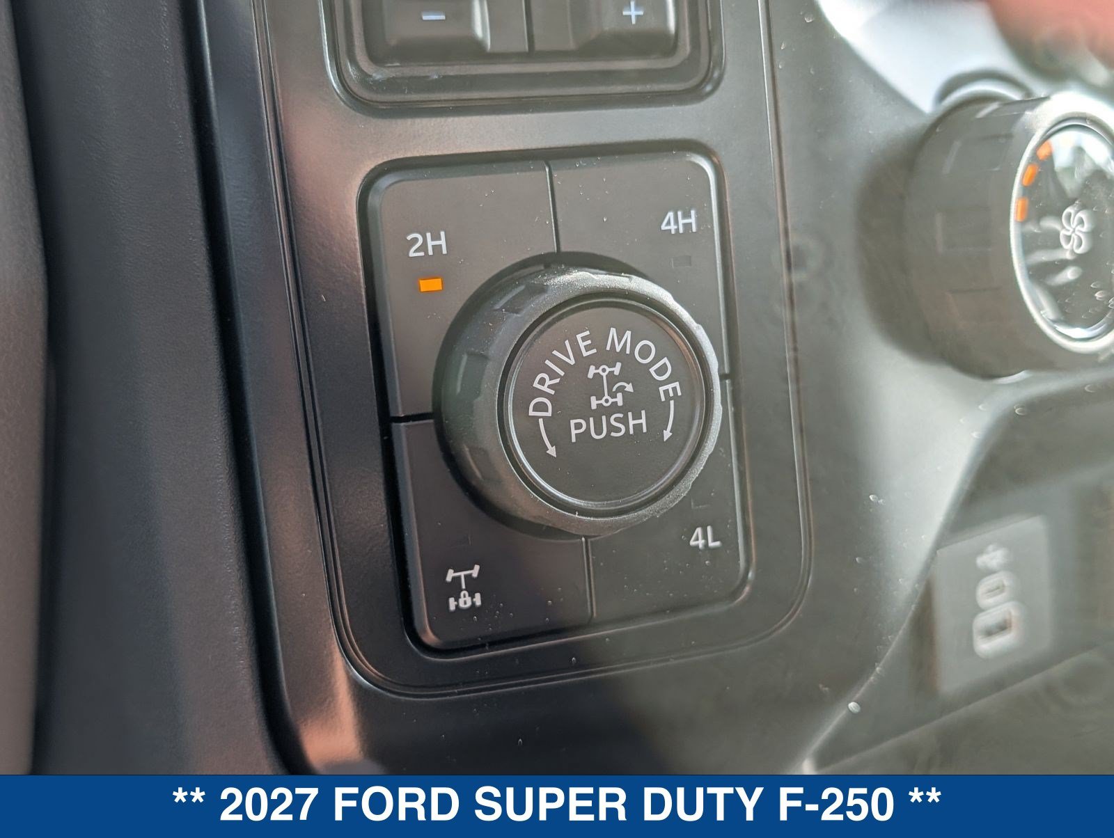 New 2027 Ford F250 XL w/ XL Off-Road 35" Tire Pakckage AWD/4WD image 32