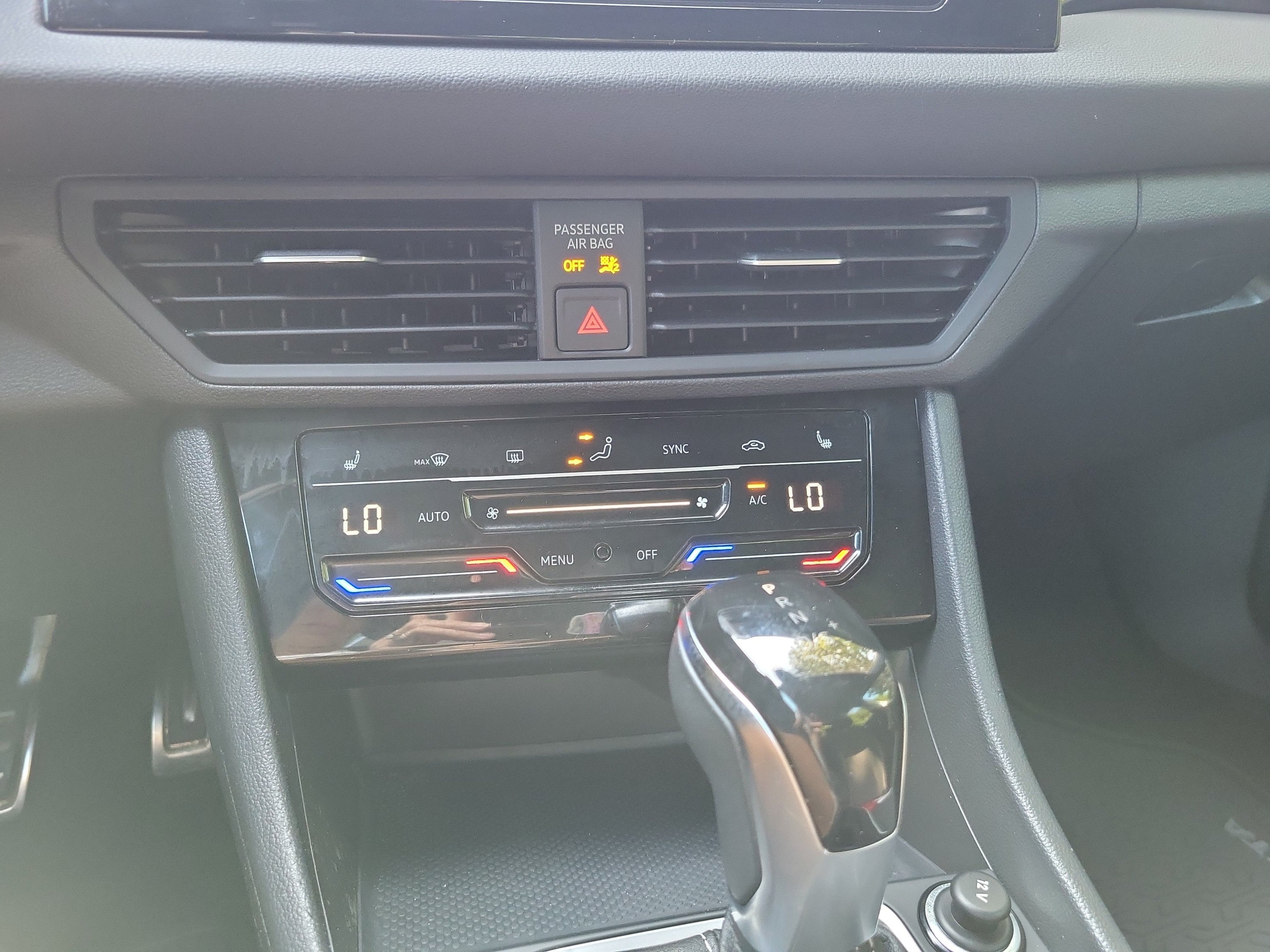 Used 2025 Volkswagen Jetta Sport FWD image 30