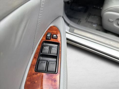 Used 2007 Toyota Avalon Limited image 11