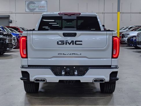 Used 2025 GMC Sierra 1500 Denali Ultimate AWD/4WD image 10