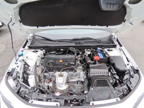 Used 2024 Honda Civic Sport image 10