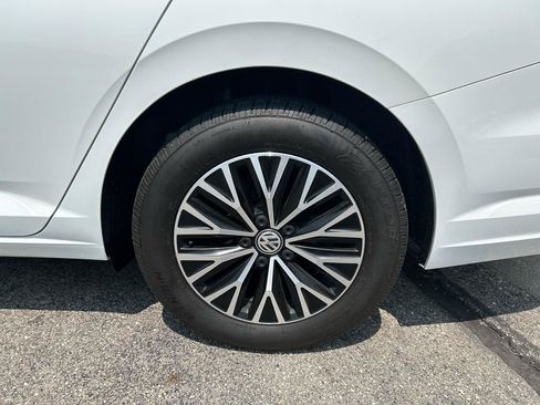 Used 2019 Volkswagen Jetta SE FWD image 30