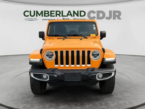 Used 2021 Jeep Wrangler Unlimited Sahara w/ Uconnect 4C Nav & Sound Group AWD/4WD image 9