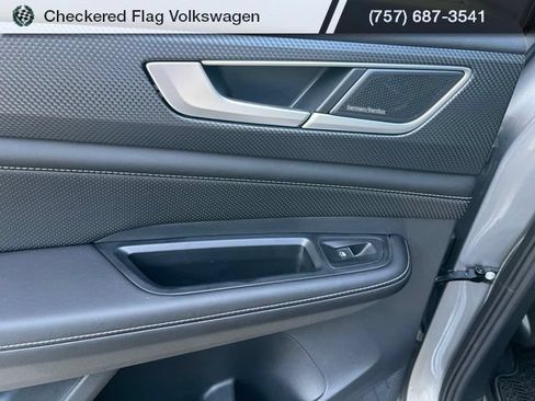 Used 2024 Volkswagen Atlas Cross Sport SEL Premium R-Line AWD/4WD image 26