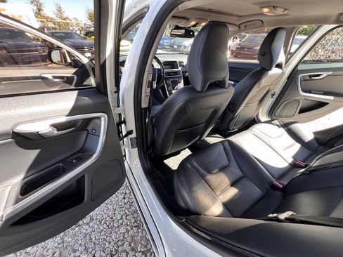 Used 2015 Volvo S60 T5 Premier Plus image 19