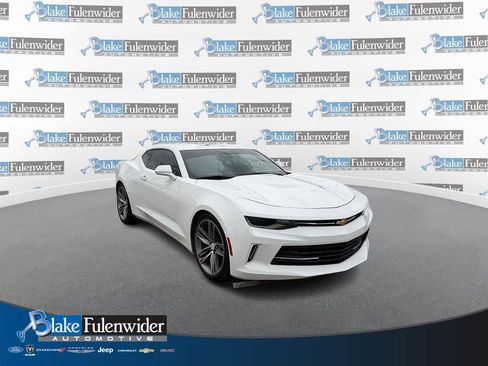 Used 2016 Chevrolet Camaro LT image 1