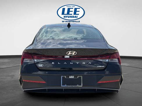 New 2026 Hyundai Elantra Limited FWD image 5